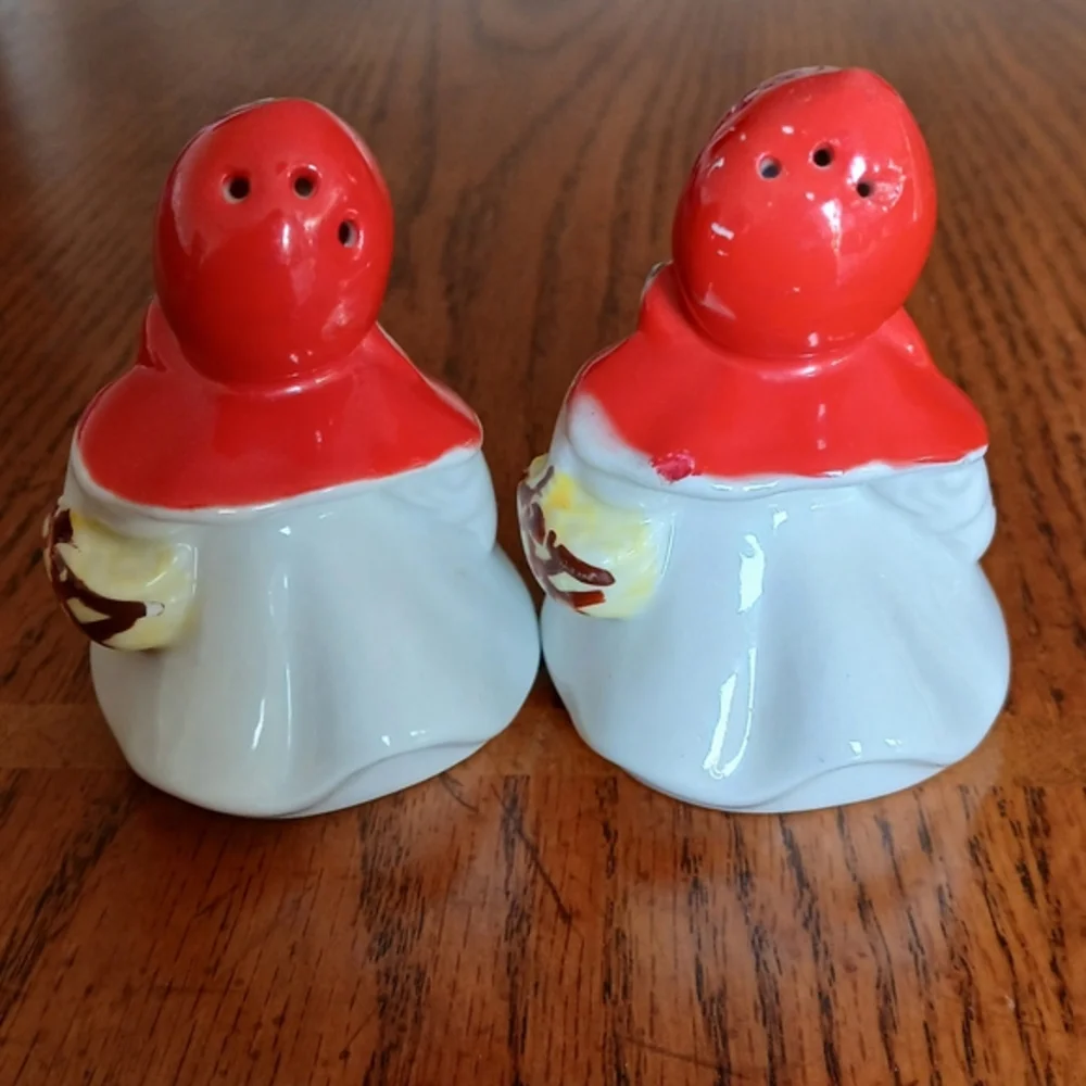 Red and‎ White Decorative Ceramic Accents